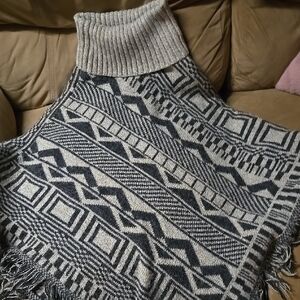 Polo by Ralph Lauren Gray and Cream Geometric Turtleneck Poncho